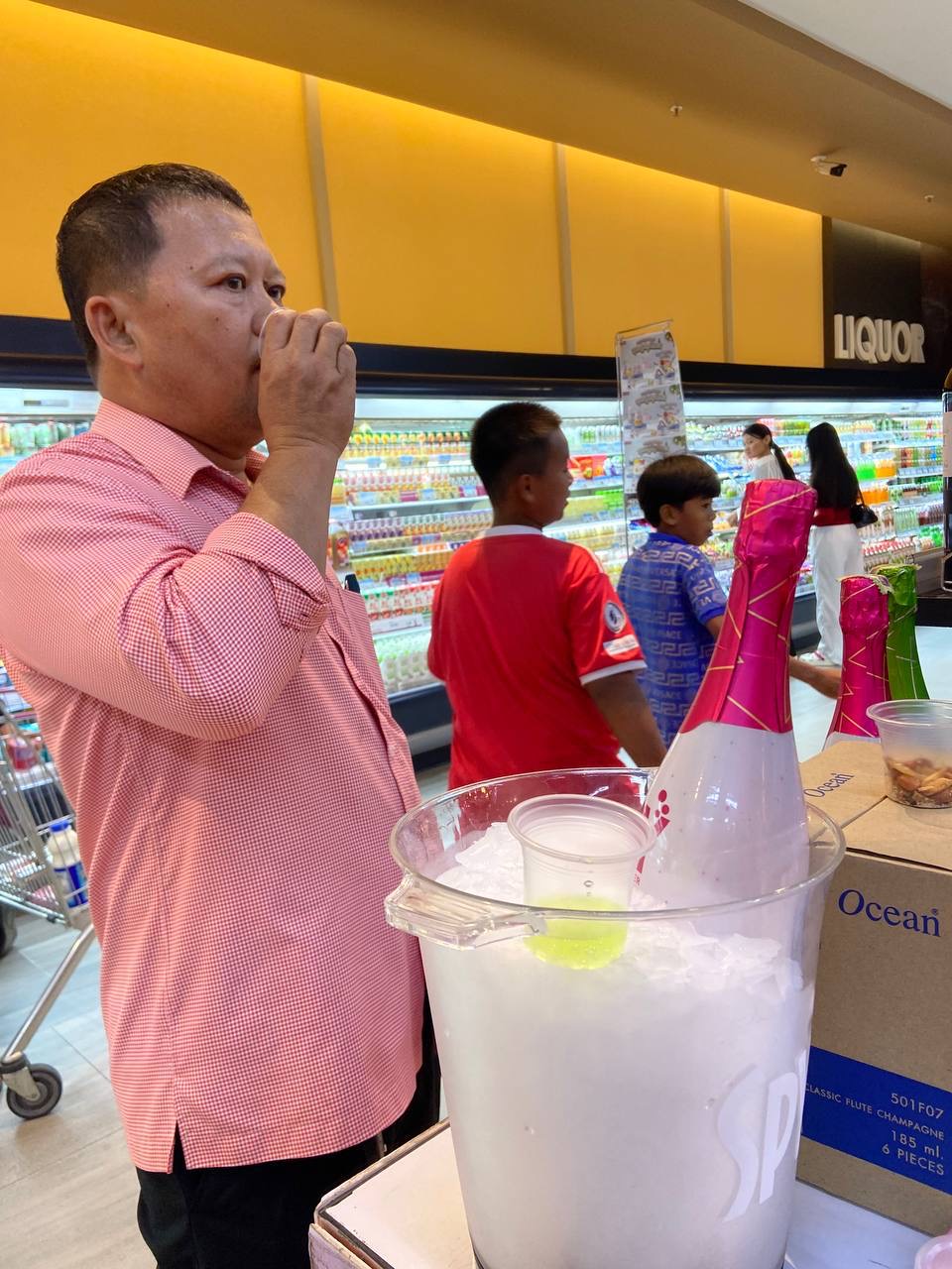 SPY Sparkle Fruit Revolutionizing FMCG Distribution with Da Houg Heng at Makro Cambodia - Image 3