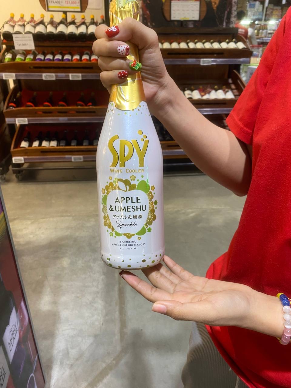 SPY Sparkle Fruit Revolutionizing FMCG Distribution with Da Houg Heng at Makro Cambodia - Image 98