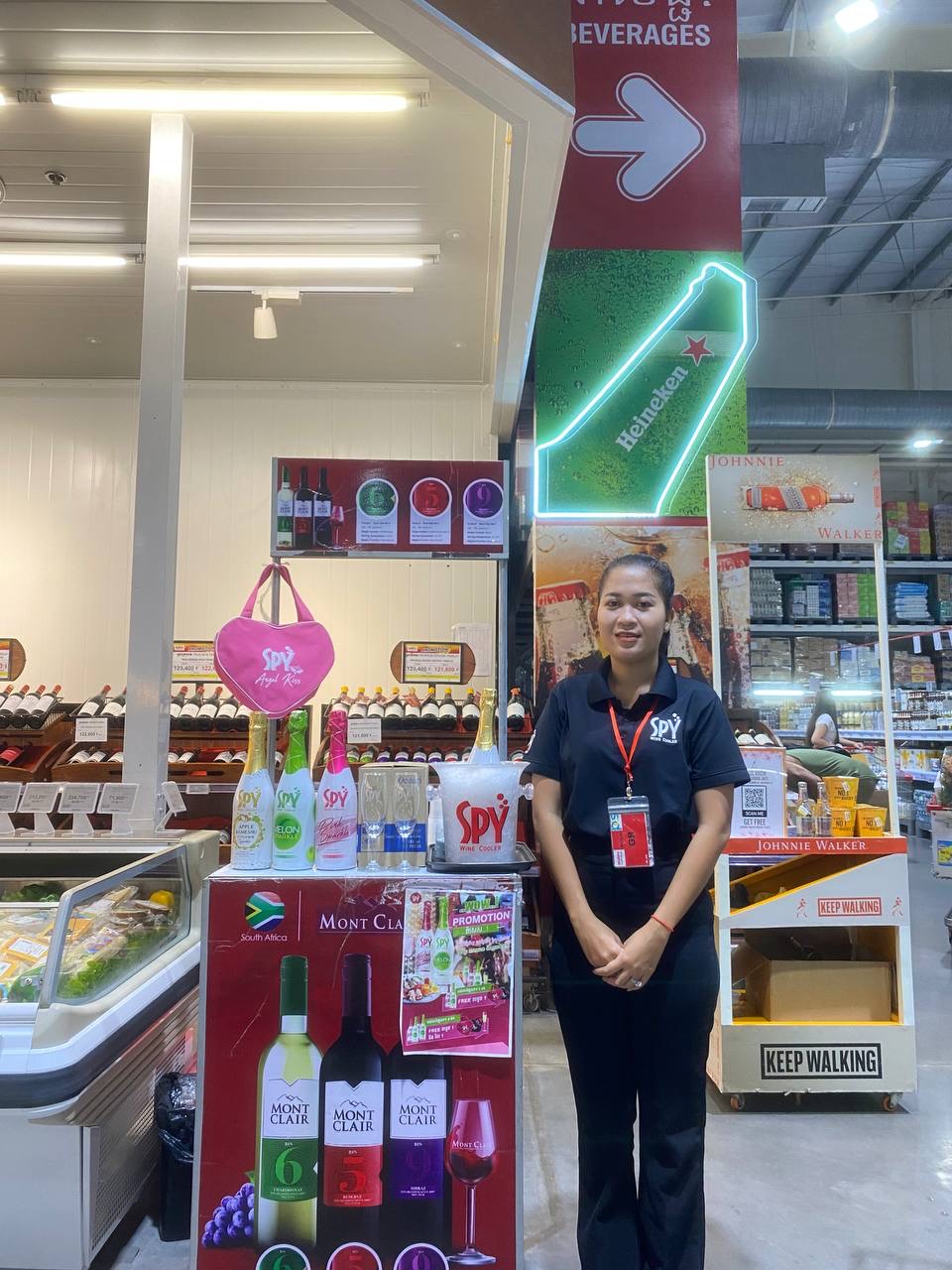 SPY Sparkle Fruit Revolutionizing FMCG Distribution with Da Houg Heng at Makro Cambodia - Image 123