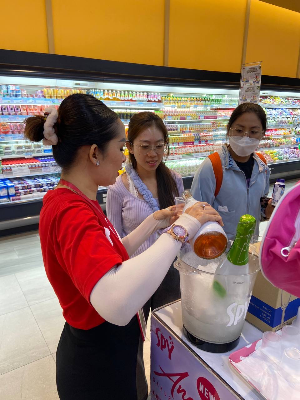 SPY Sparkle Fruit Revolutionizing FMCG Distribution with Da Houg Heng at Makro Cambodia - Image 141